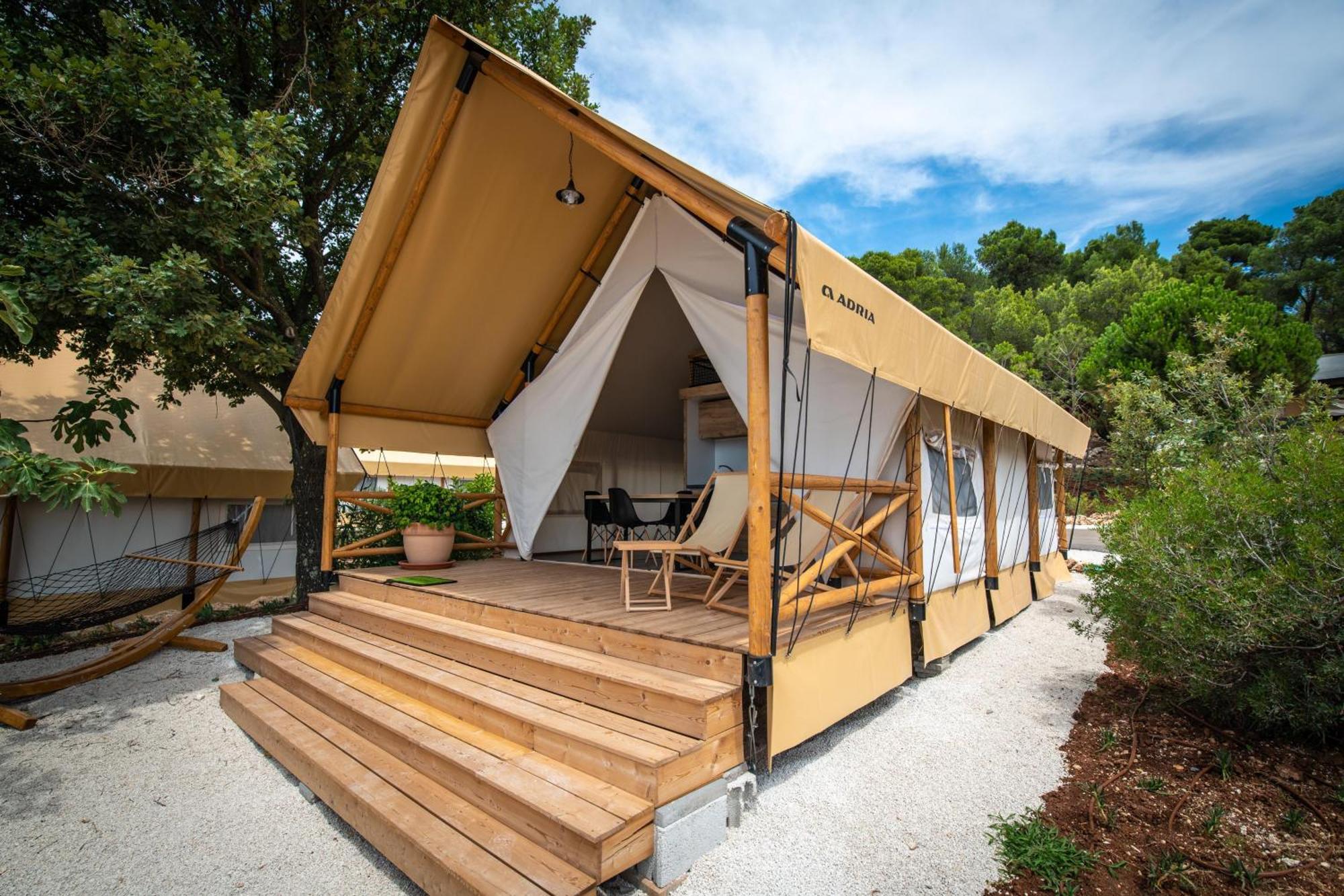 Superior Three-Bedroom Safari Tent,1569171530:JPEG