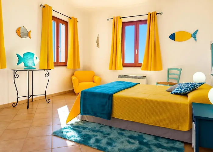 Nora Guesthouse Rooms And Villas