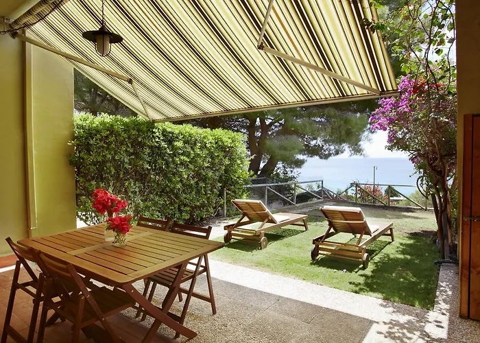 Pinus Village Sea Front Apartment